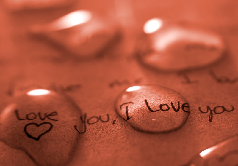 在眼淚中不變的愛